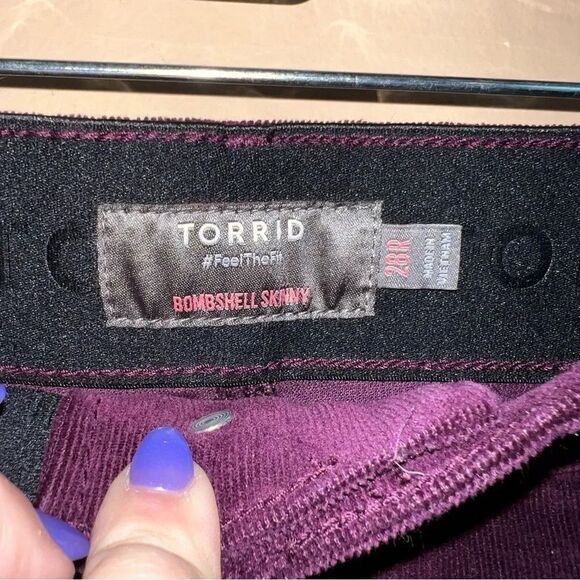 Torrid Windsor Wine Bombshell Skinny Corduroy High-Rise Jean Size 28 NWOT - Picture 6 of 12